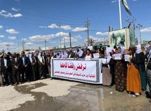 صورة خلال تظاهرة..أبناء المجتمع الإيزيدي يرفضون اتفاقية 9 اكتوبر ويقدمون مطالبهم لحكومة الكاظمي